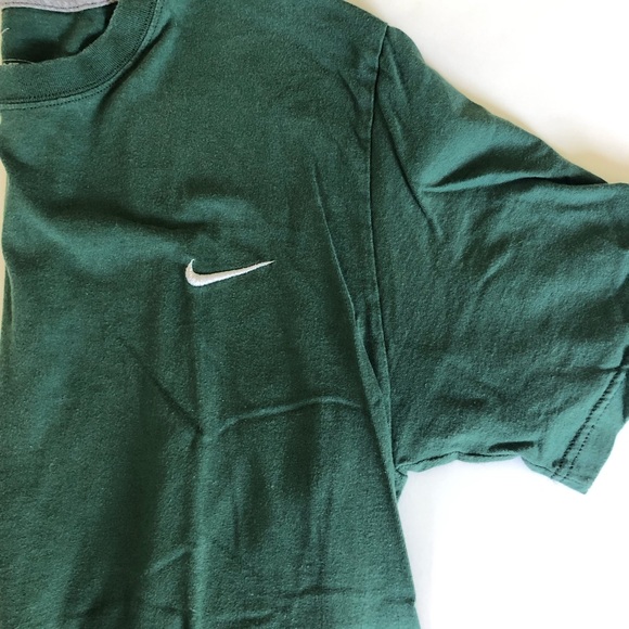 Men’s Nike Regular Fit T-Shirt - Picture 3 of 5